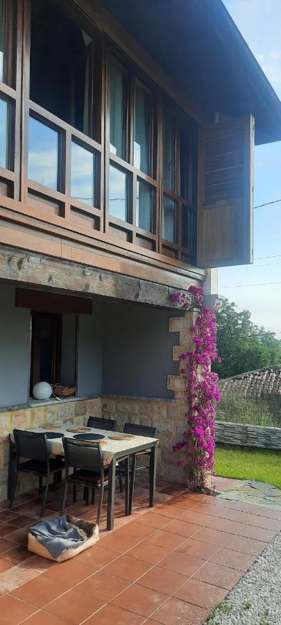 La Casa De Abajo Villa Llanes Exterior foto